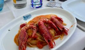 Al Chiaro di Luna (IT) signature dishes Lobster Linguine
Lemon Risotto
Catch of the Day
